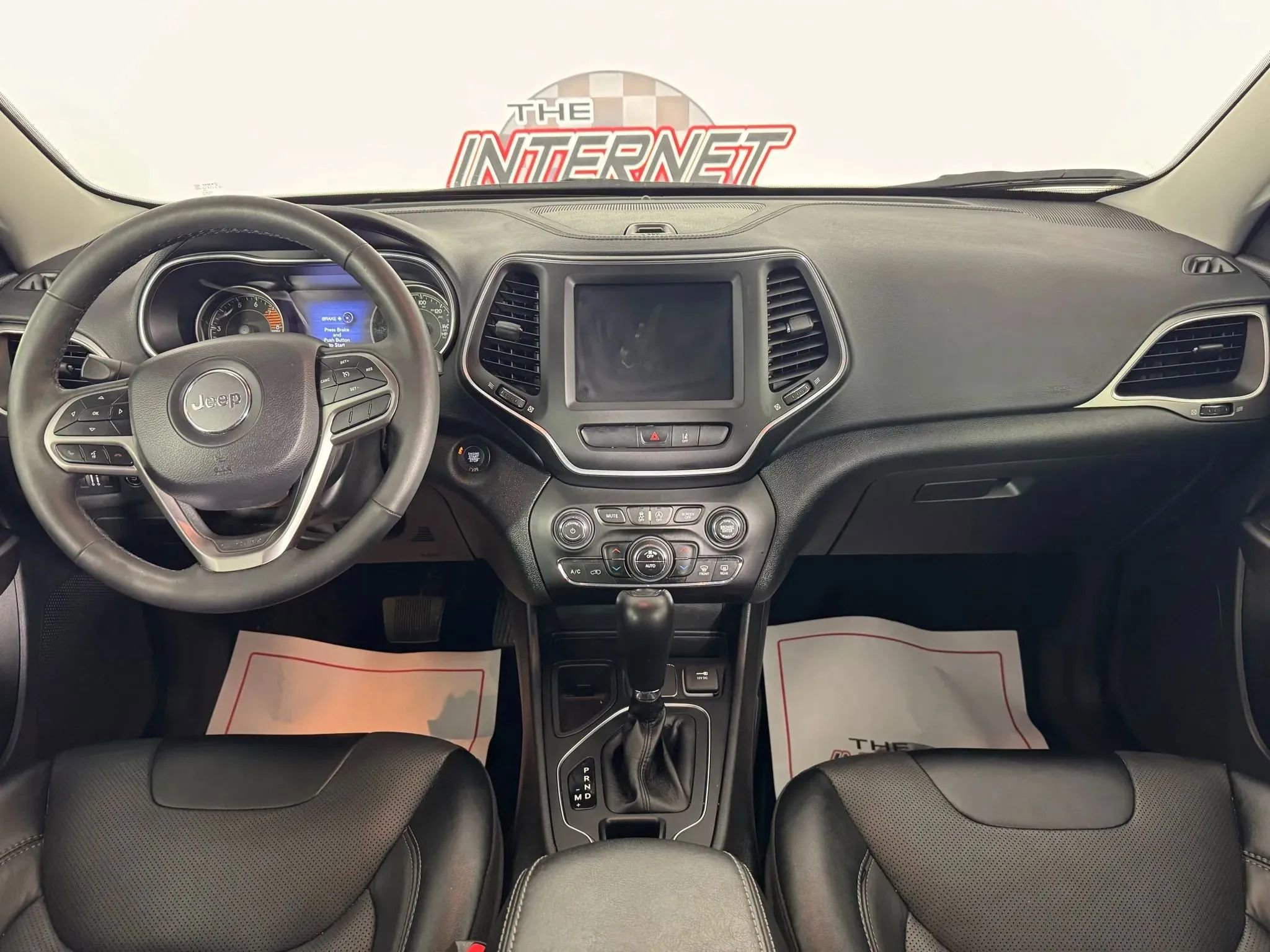 Used 2022 Jeep Cherokee Latitude Lux FWD image 11