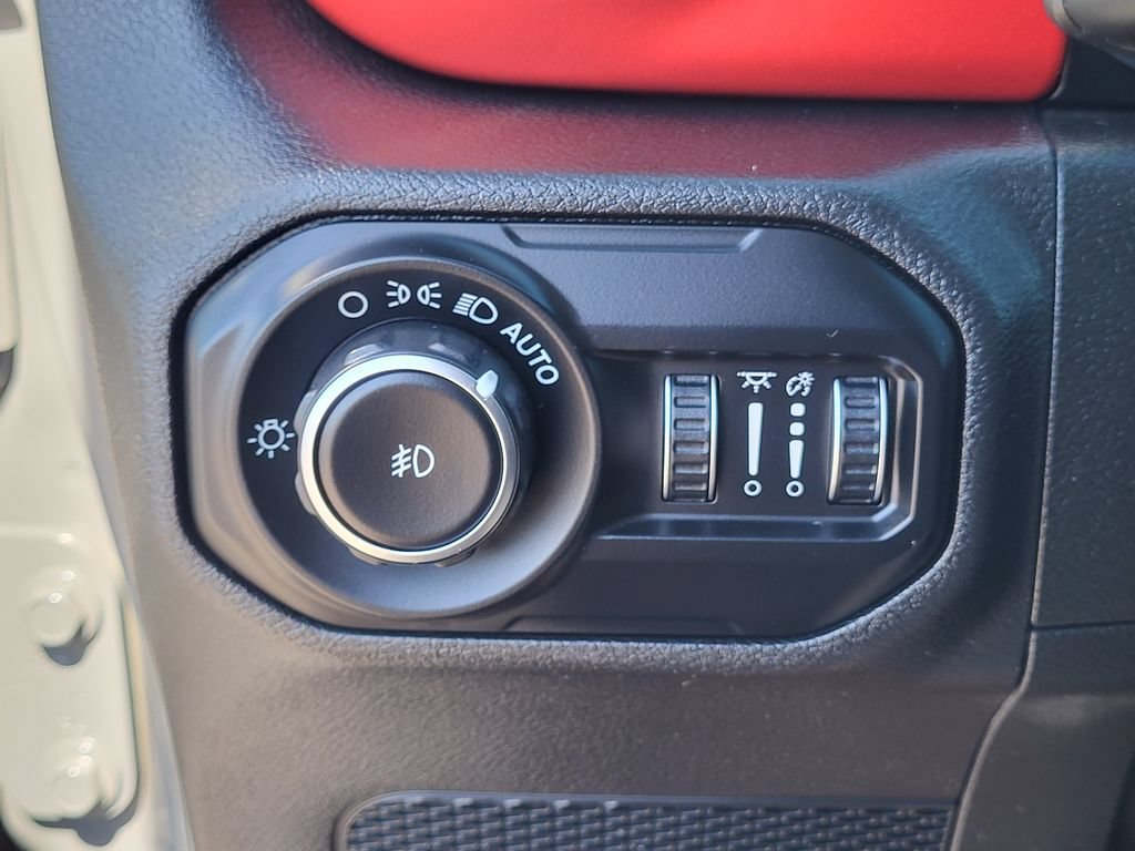 Used 2021 Jeep Wrangler Unlimited Rubicon AWD/4WD image 28