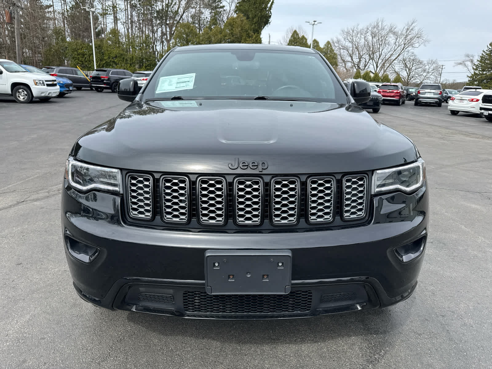 Used 2022 Jeep Grand Cherokee Laredo X AWD/4WD image 8