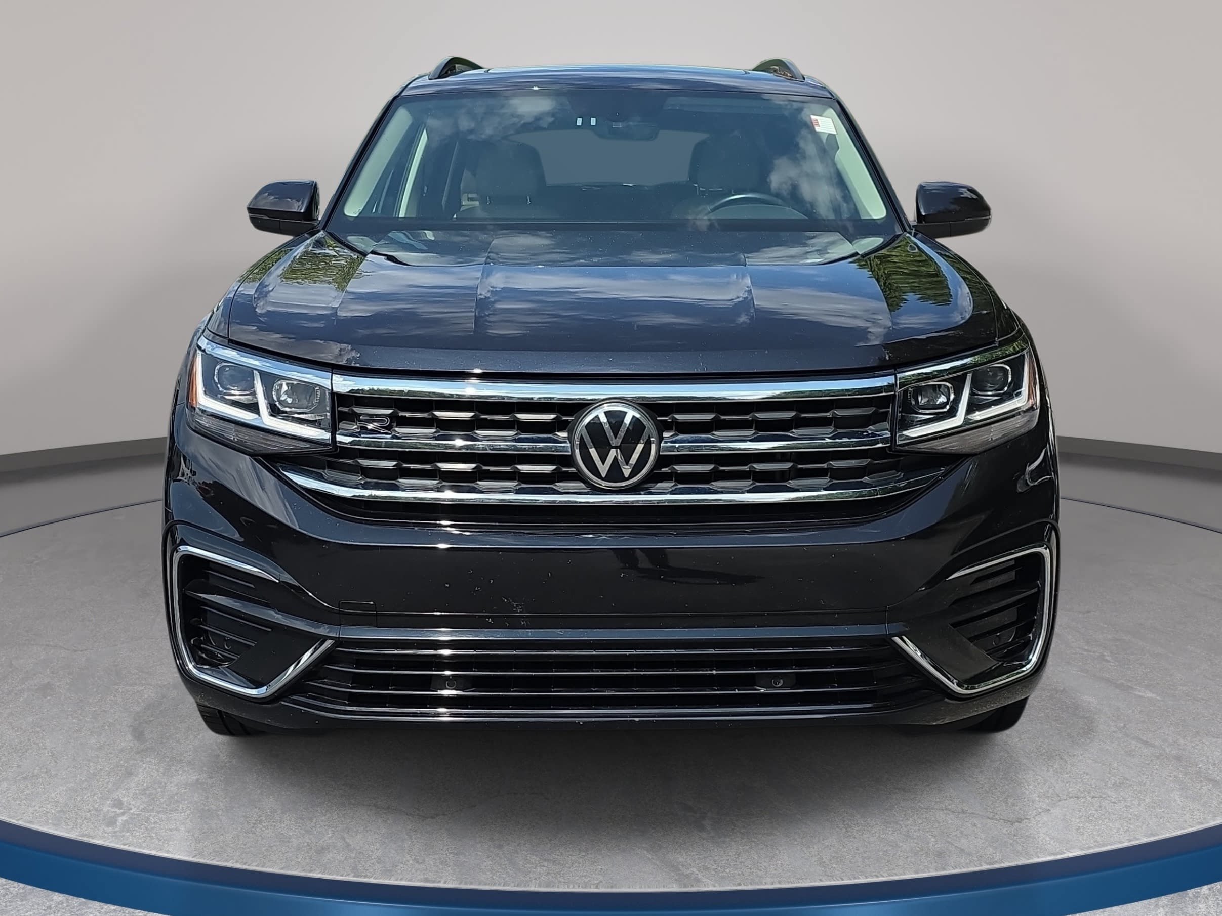 Used 2021 Volkswagen Atlas SE FWD image 2
