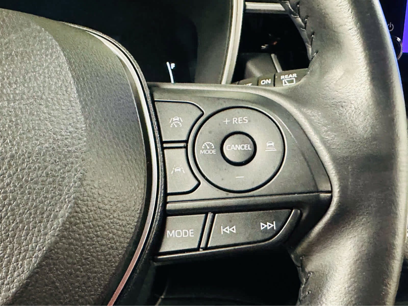 Certified 2023 Toyota Corolla Cross XLE w/ Convenience Package image 17