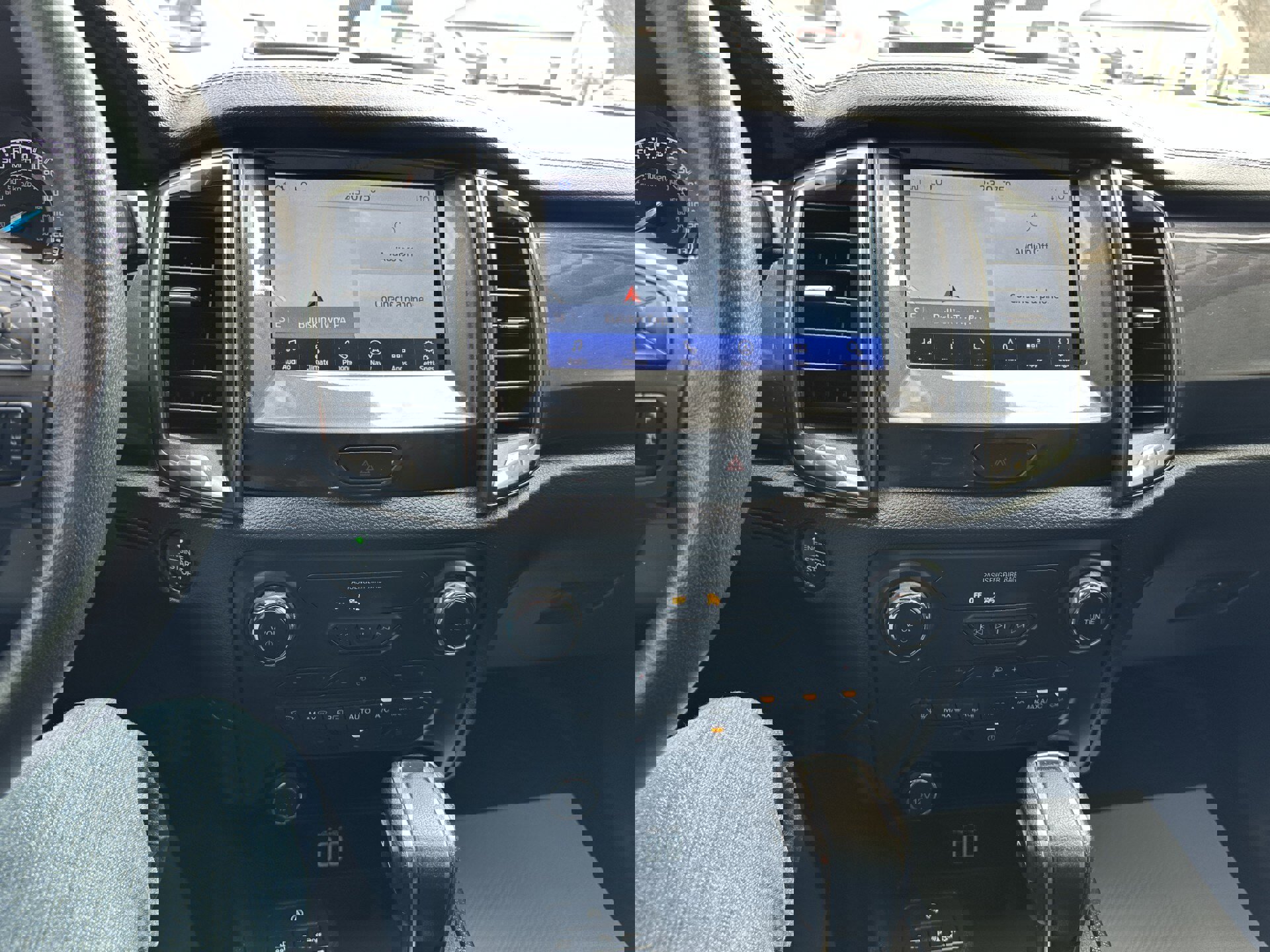 Used 2021 Ford Ranger Lariat w/ Equipment Group 501A High image 12