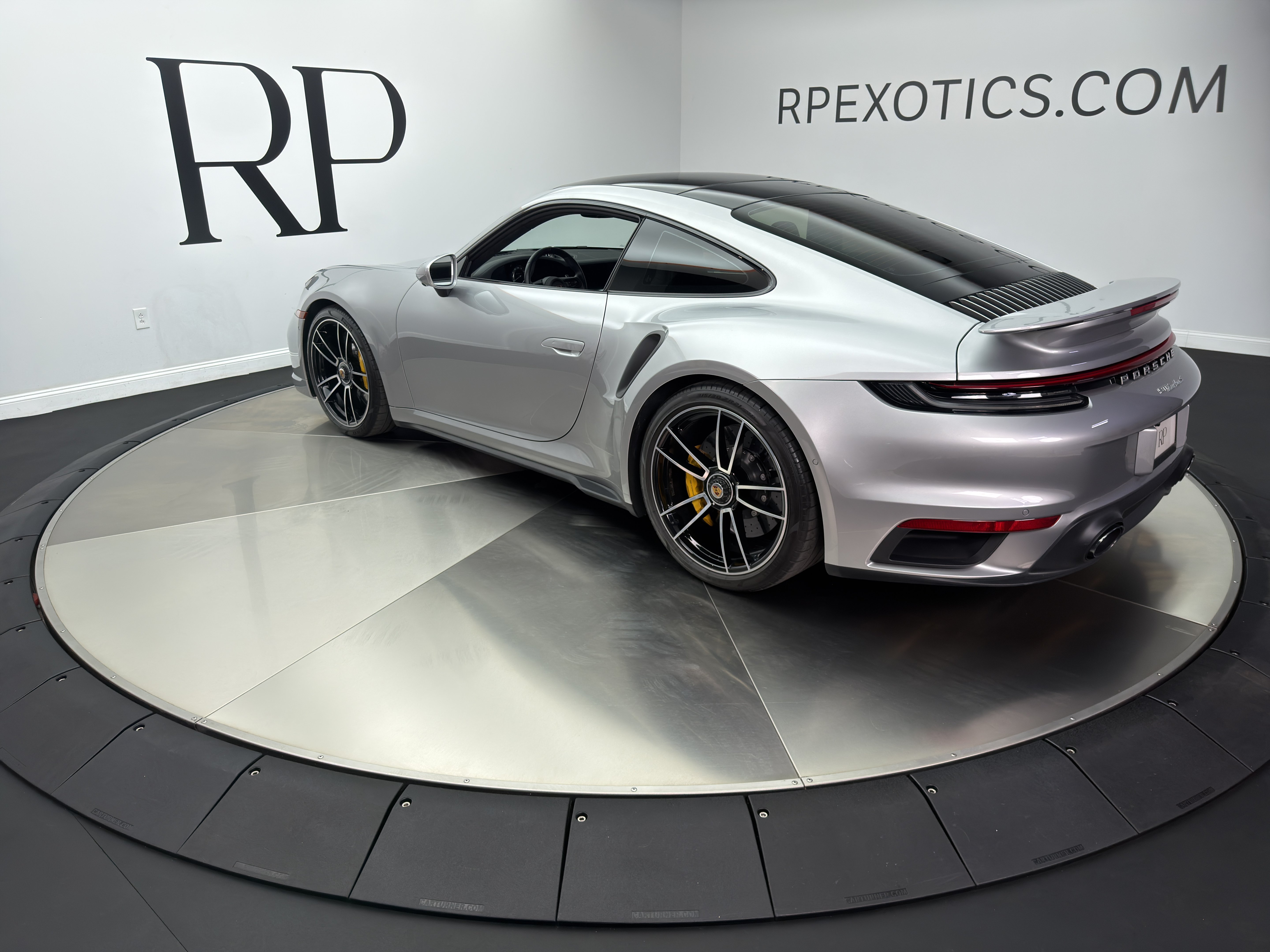 Used 2022 Porsche 911 GT3 RS AWD/4WD image 4