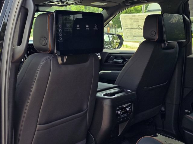 New 2026 GMC Yukon AT4 w/ AT4 Premium Plus Package AWD/4WD image 21