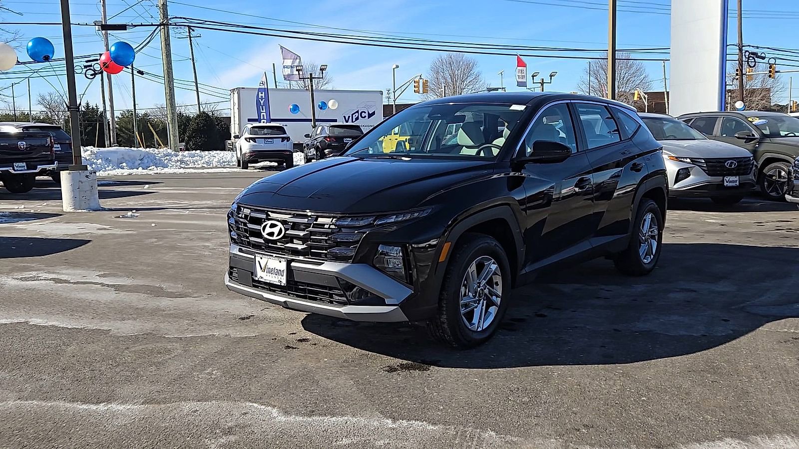 Used 2025 Hyundai Tucson SE AWD/4WD image 4