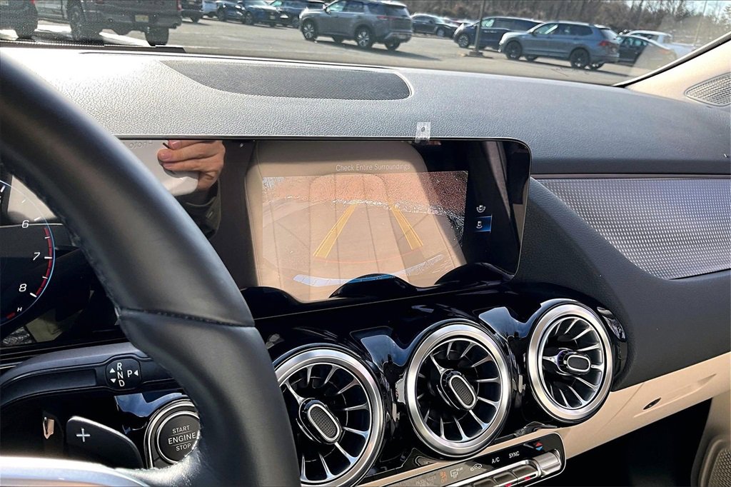 Certified 2022 Mercedes-Benz GLA 250 4MATIC image 23