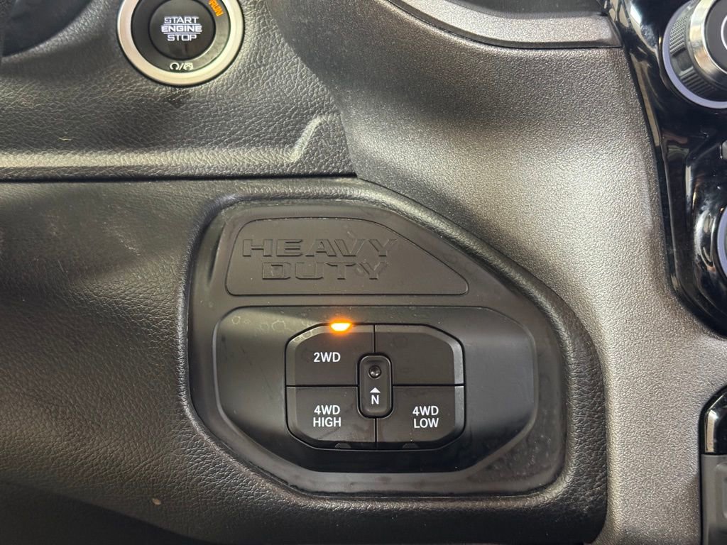 Used 2025 RAM 3500 Tradesman w/ Chrome Appearance Group image 33