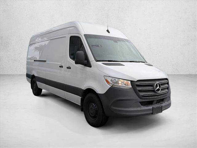Used 2024 Mercedes-Benz Sprinter 2500 w/ Acoustic Package image 3