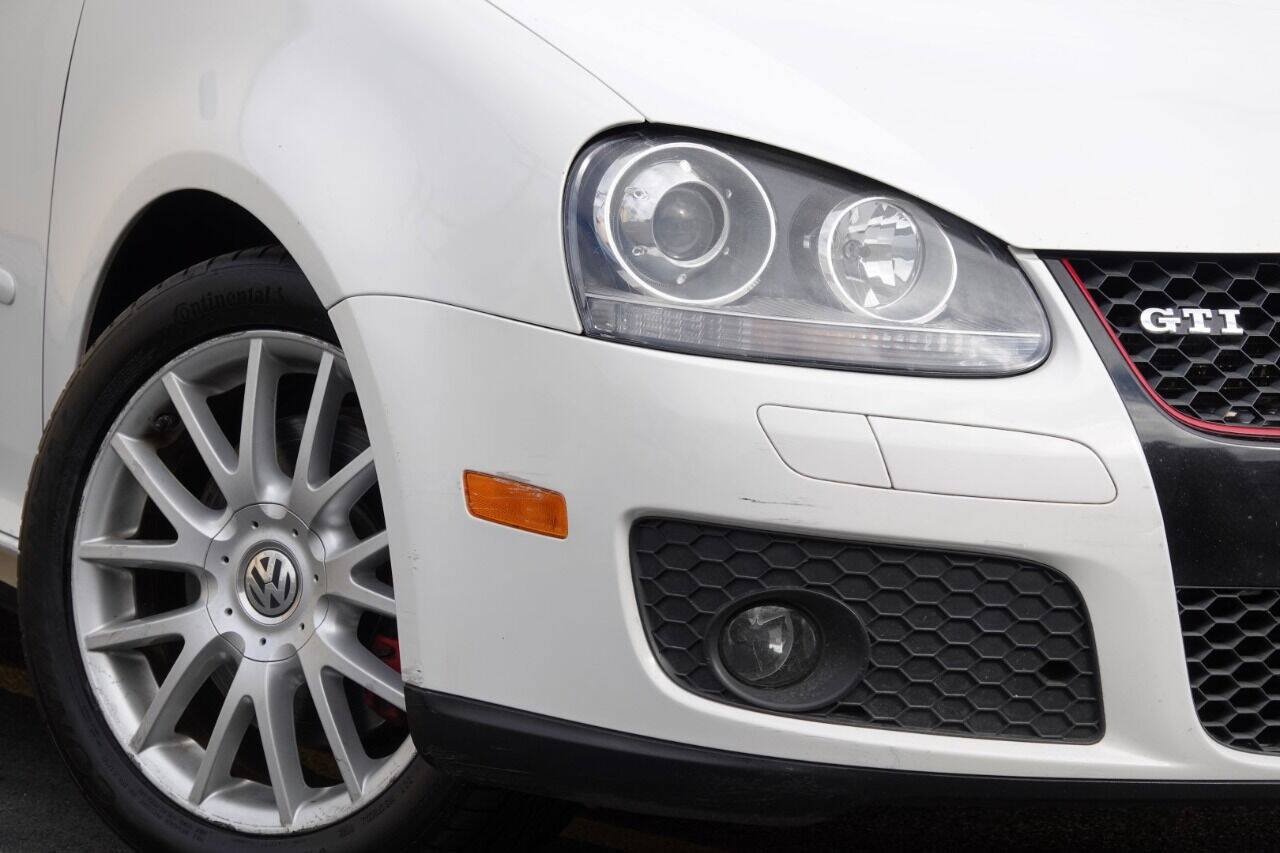 Used 2007 Volkswagen GTI 4-Door FWD image 39