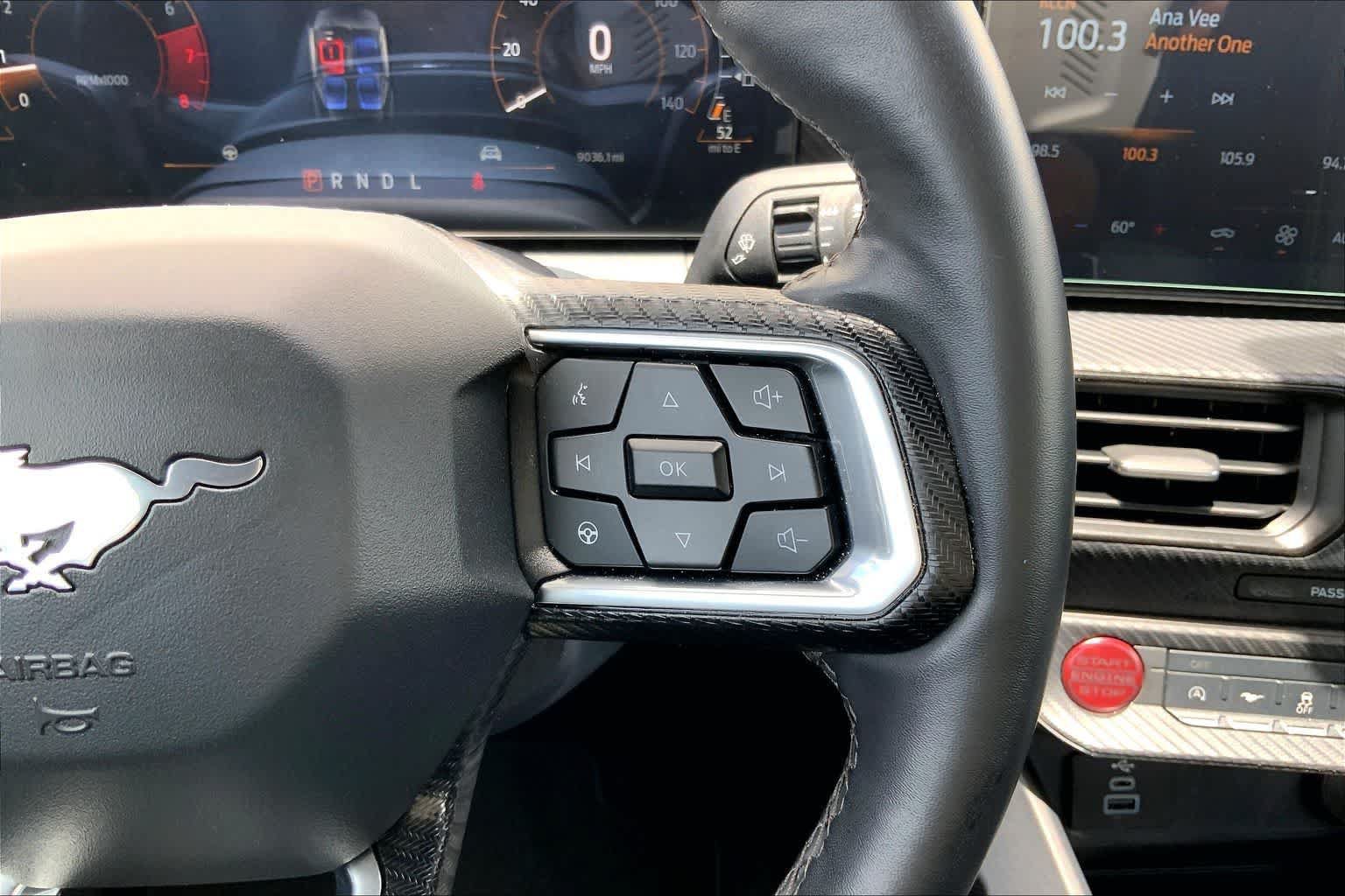 Used 2025 Ford Mustang Convertible RWD image 24