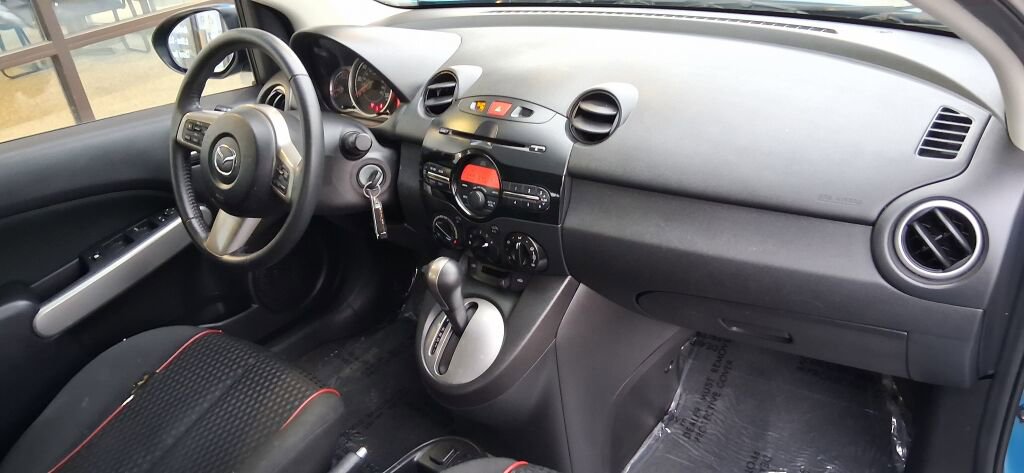 Used 2011 MAZDA MAZDA2 Touring image 14