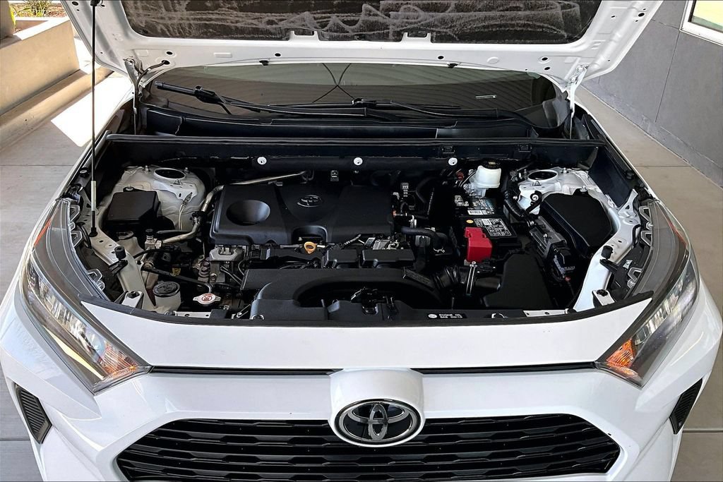 Used 2021 Toyota RAV4 LE FWD image 29