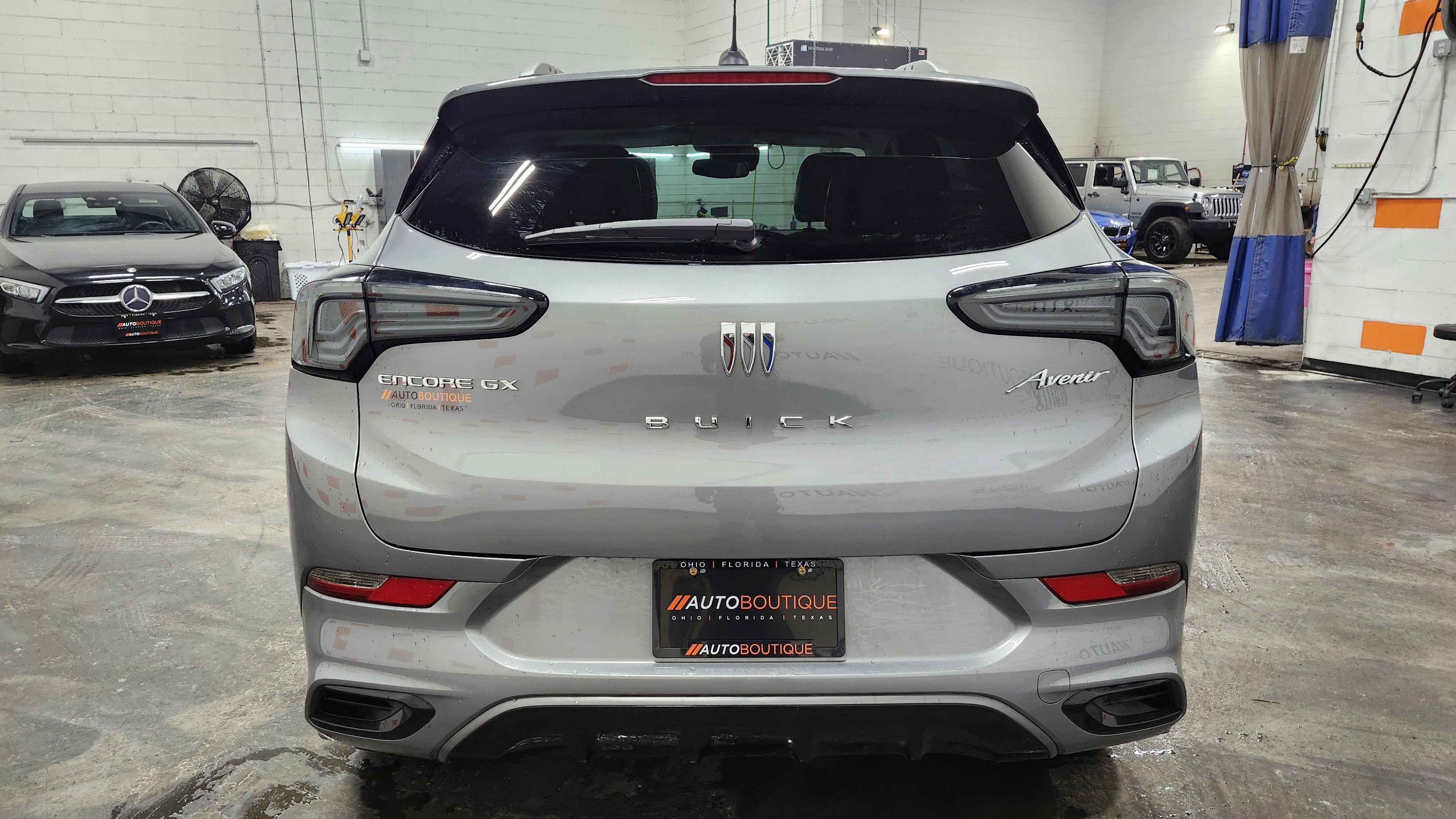 Used 2024 Buick Encore GX Avenir w/ Avenir Convenience Package image 15