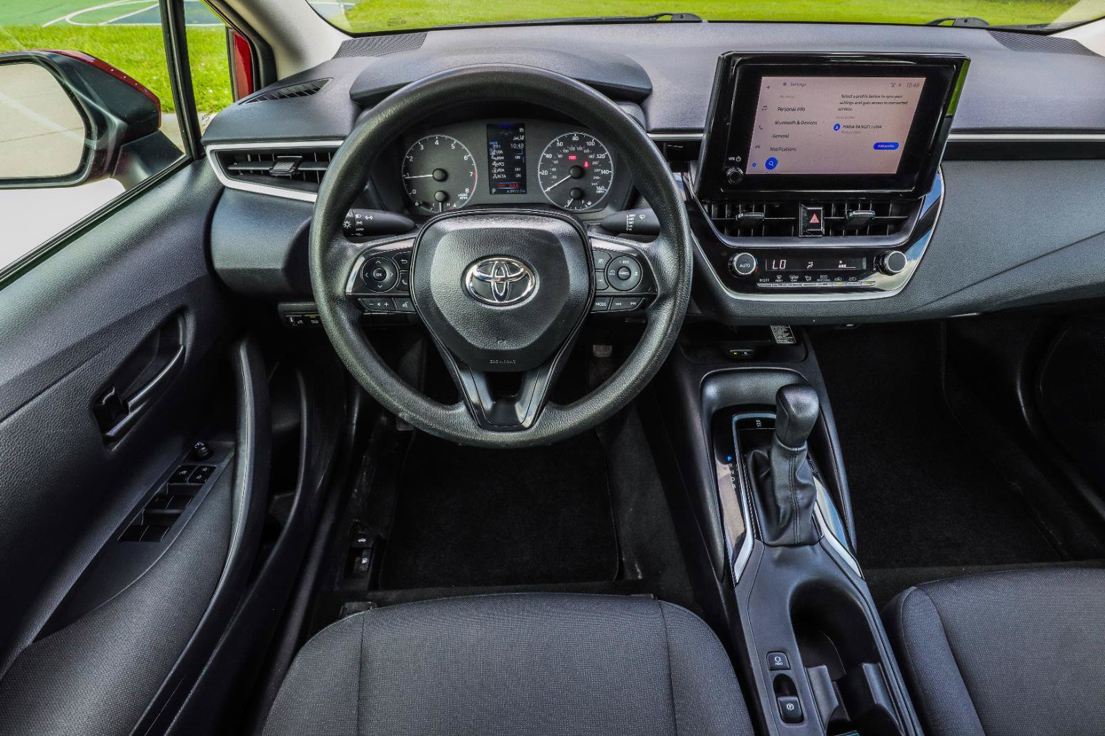 Used 2025 Toyota Corolla LE w/ LE Premium Package FWD image 24