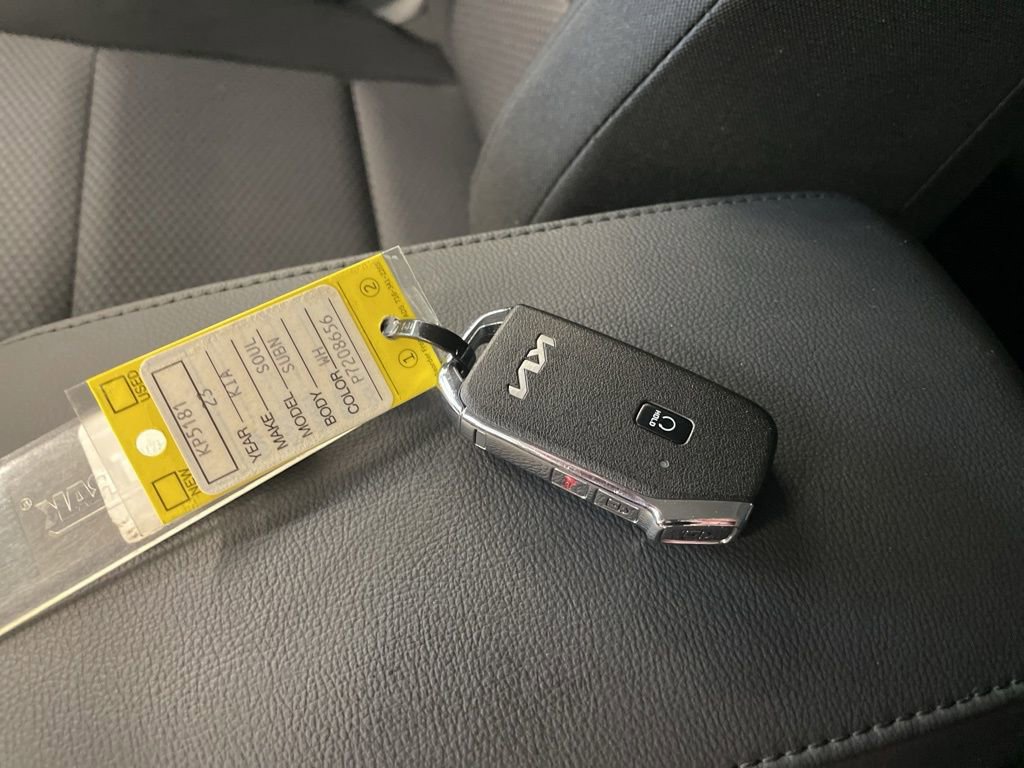 Certified 2023 Kia Soul S image 32