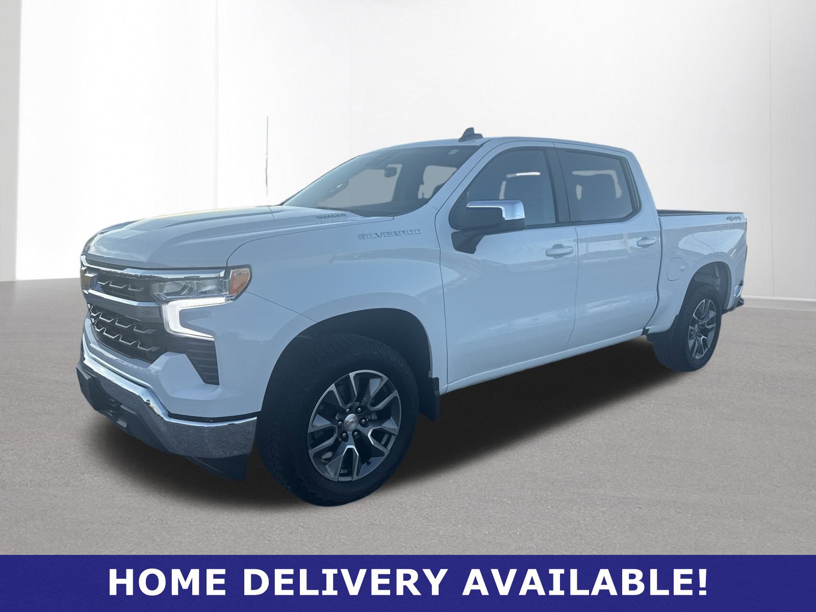 Used 2025 Chevrolet Silverado 1500 LT AWD/4WD image 3