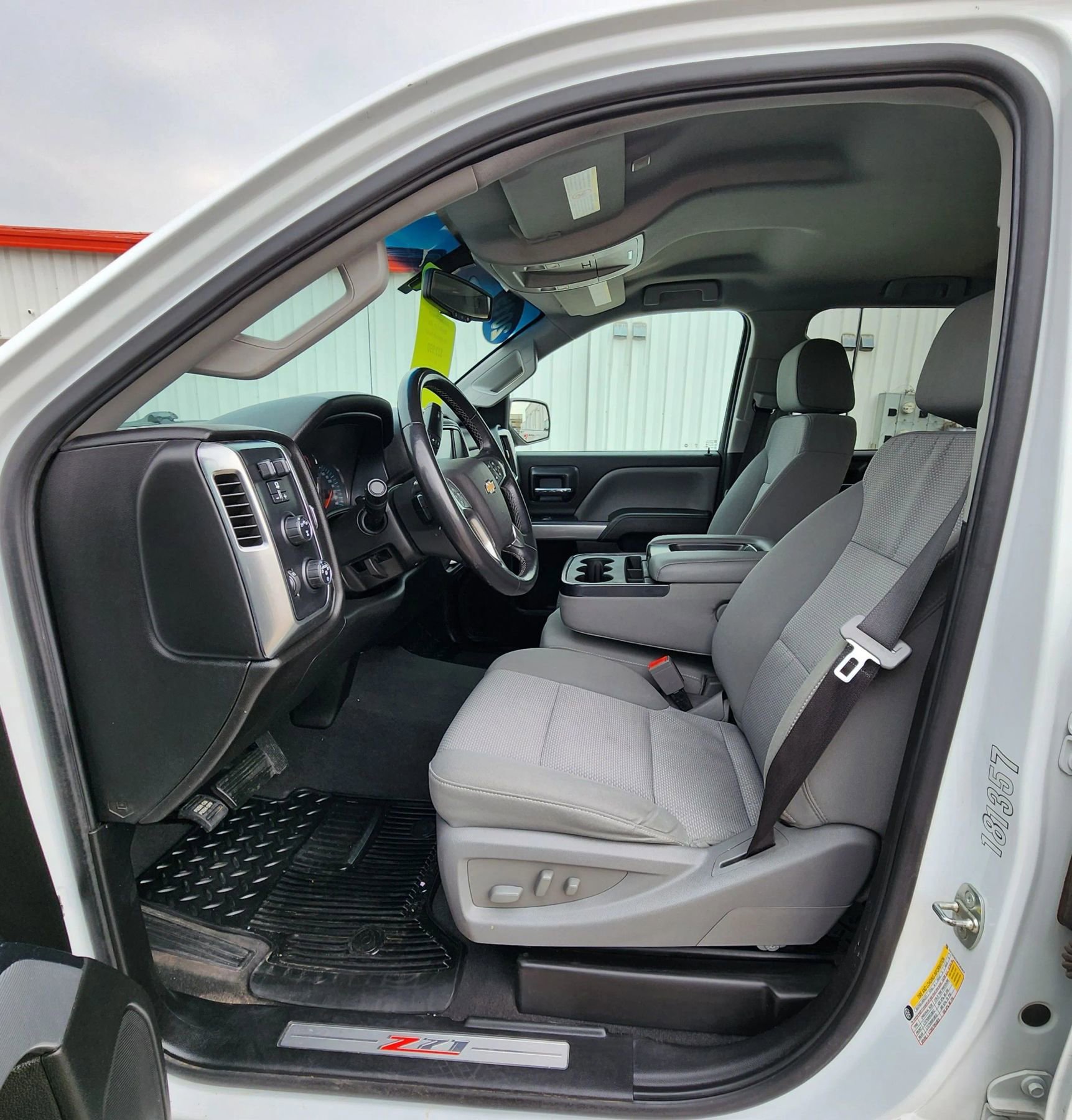 Used 2019 Chevrolet Silverado 2500 LT AWD/4WD image 15