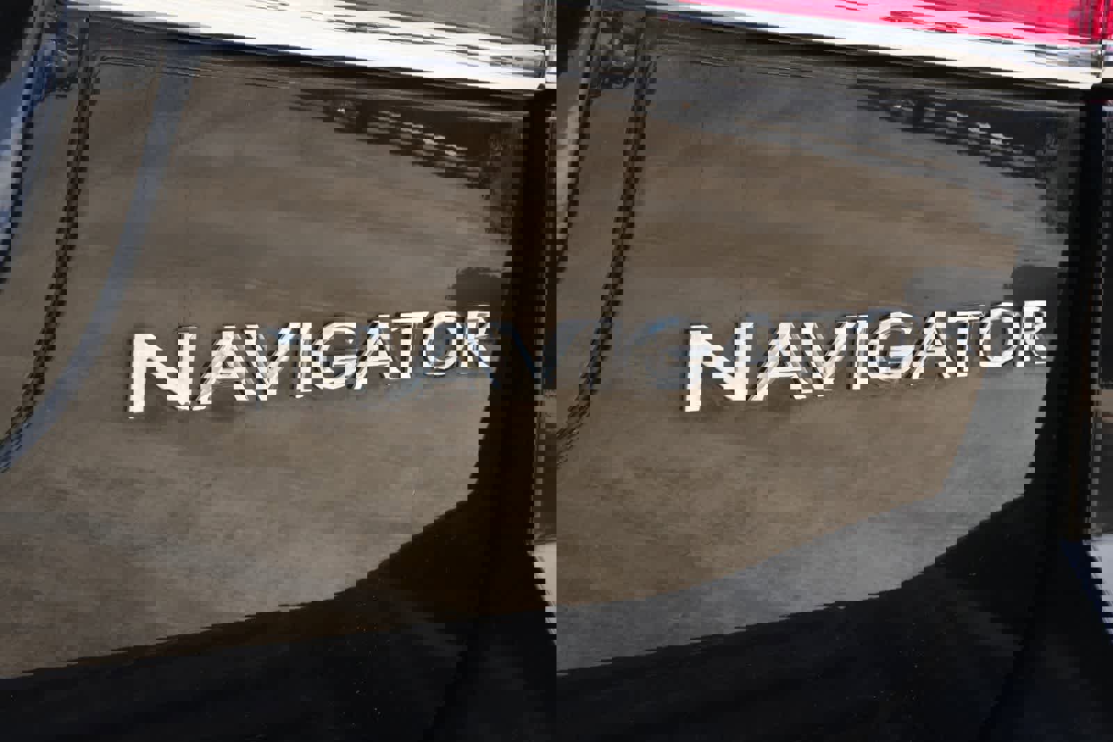 Used 2014 Lincoln Navigator 4WD image 19