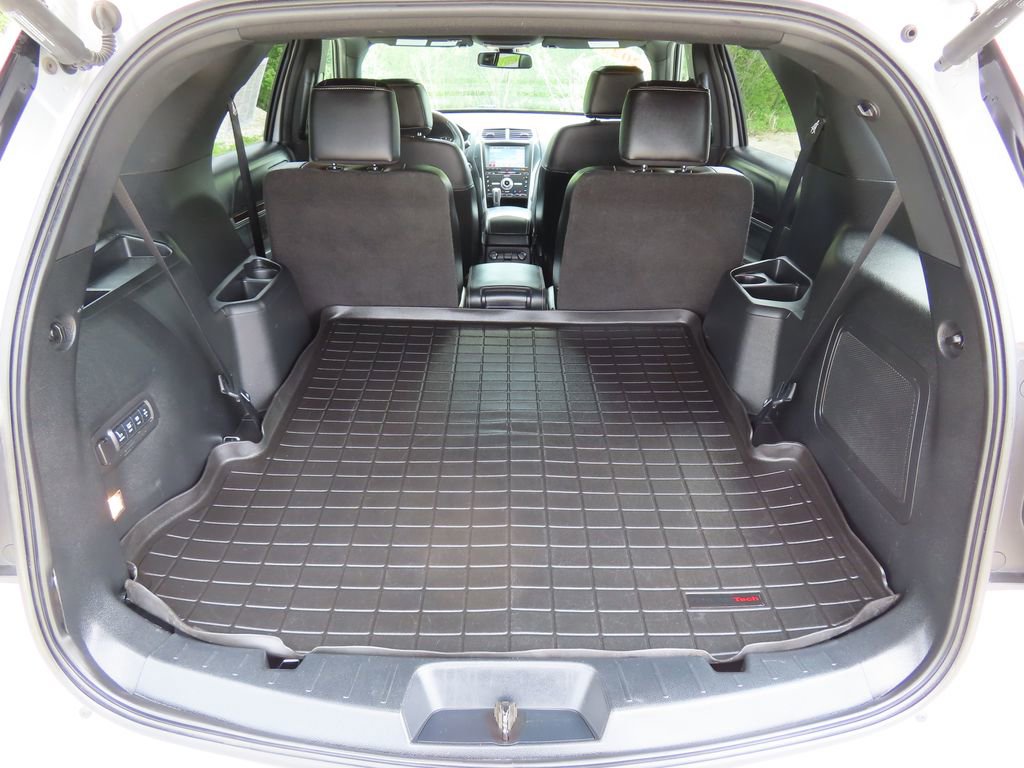 Used 2017 Ford Explorer Platinum AWD/4WD image 16