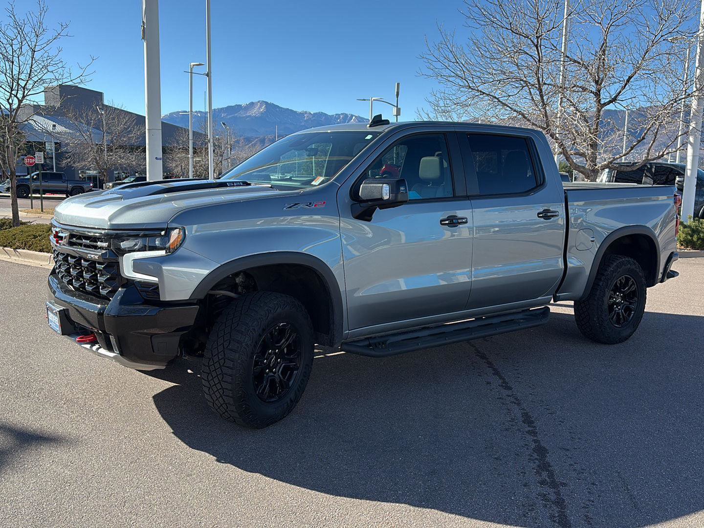 Used 2024 Chevrolet Silverado 1500 ZR2 w/ Technology Package image 3
