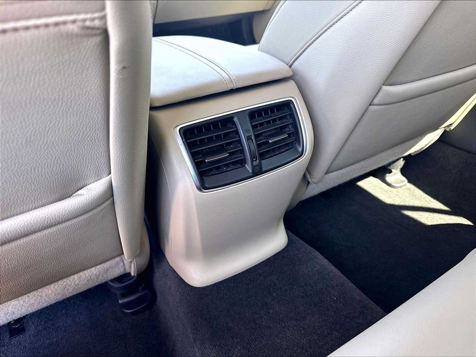 Used 2018 Acura TLX V6 FWD image 36