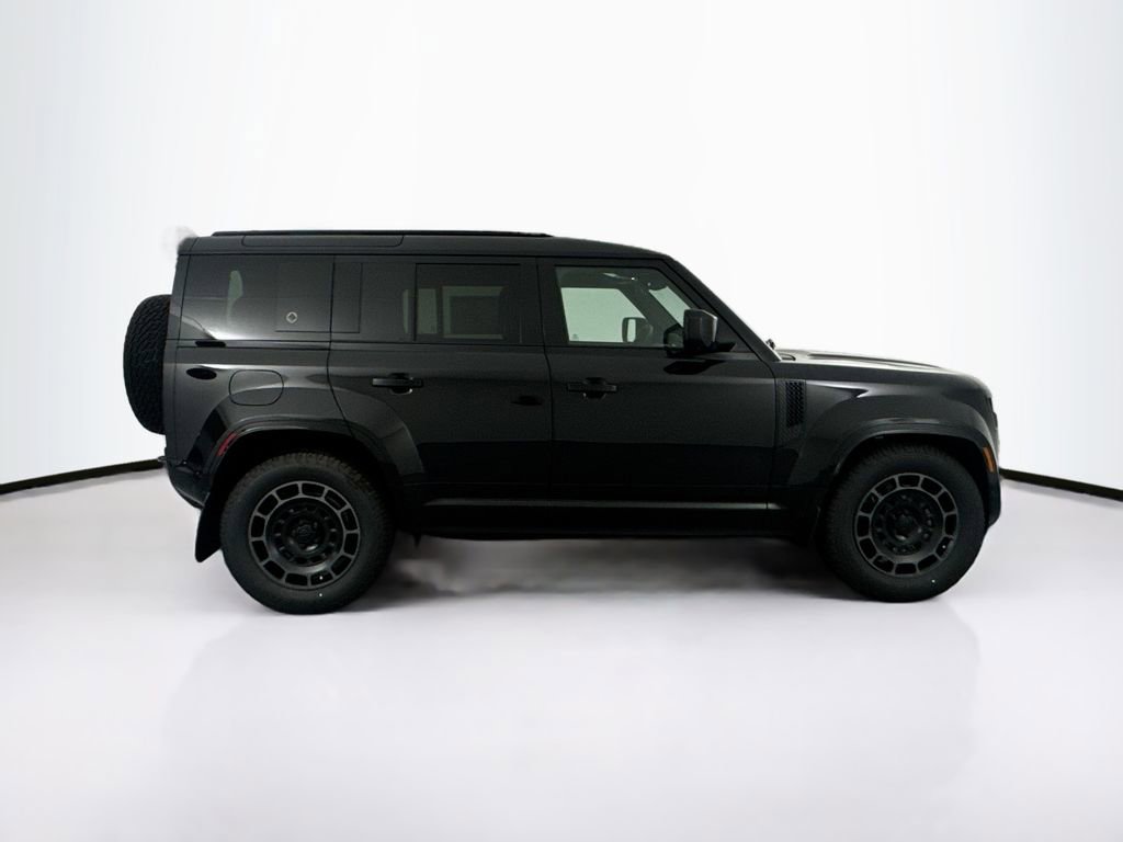 New 2026 Land Rover Defender 110 OCTA image 4