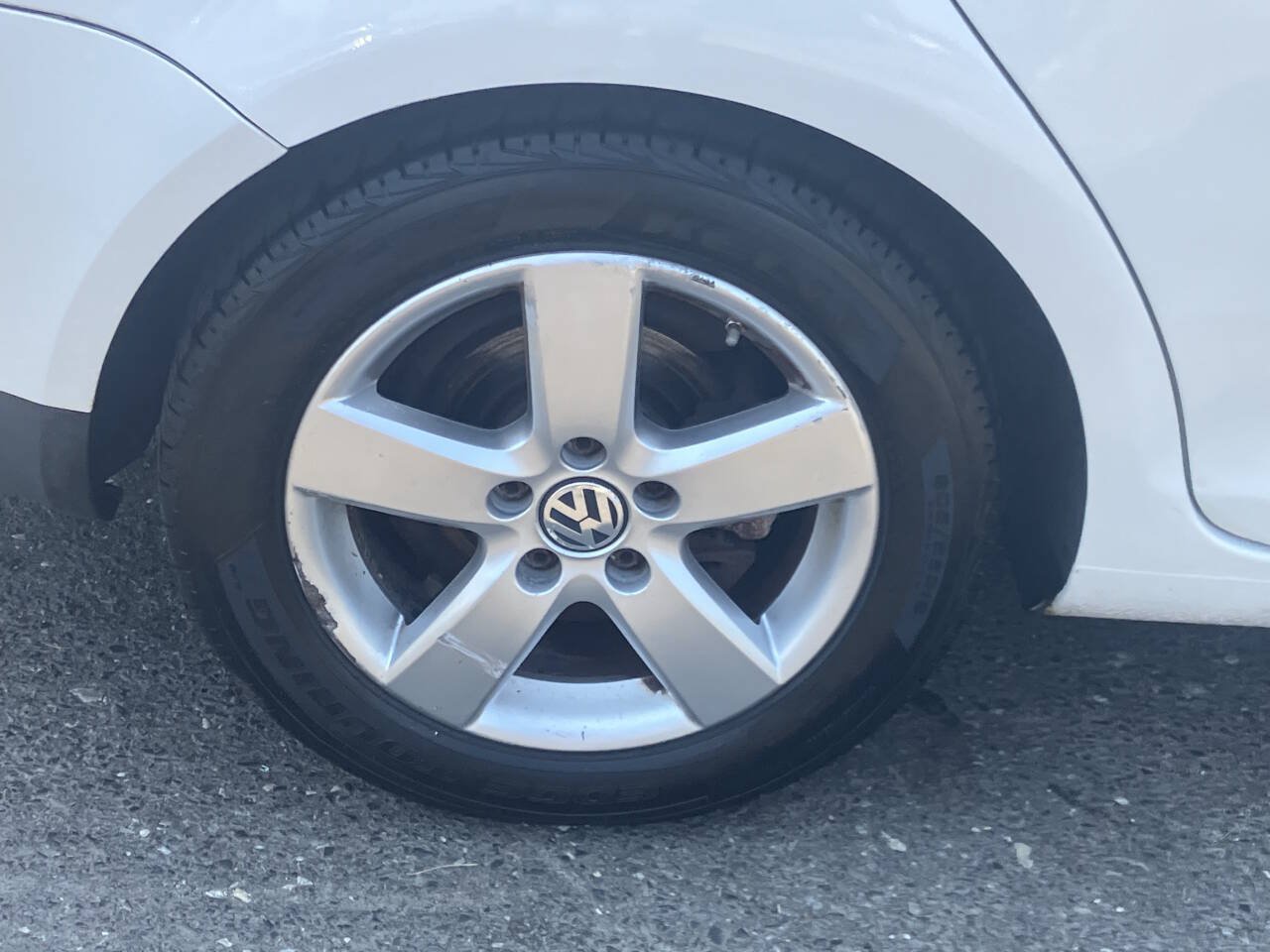 Used 2009 Volkswagen Jetta SEL FWD image 14