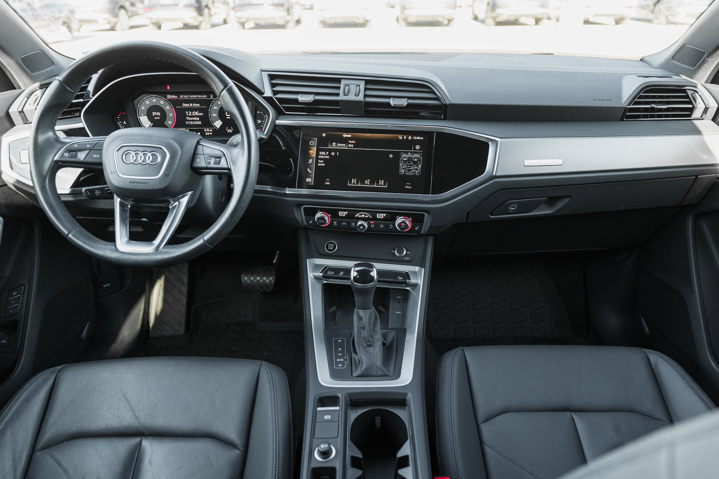 Certified 2023 Audi Q3 2.0T Premium Plus w/ Premium Plus Package image 8