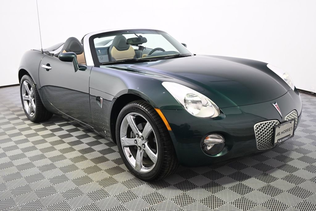 Used 2007 Pontiac Solstice Convertible w/ Premium Package RWD image 14
