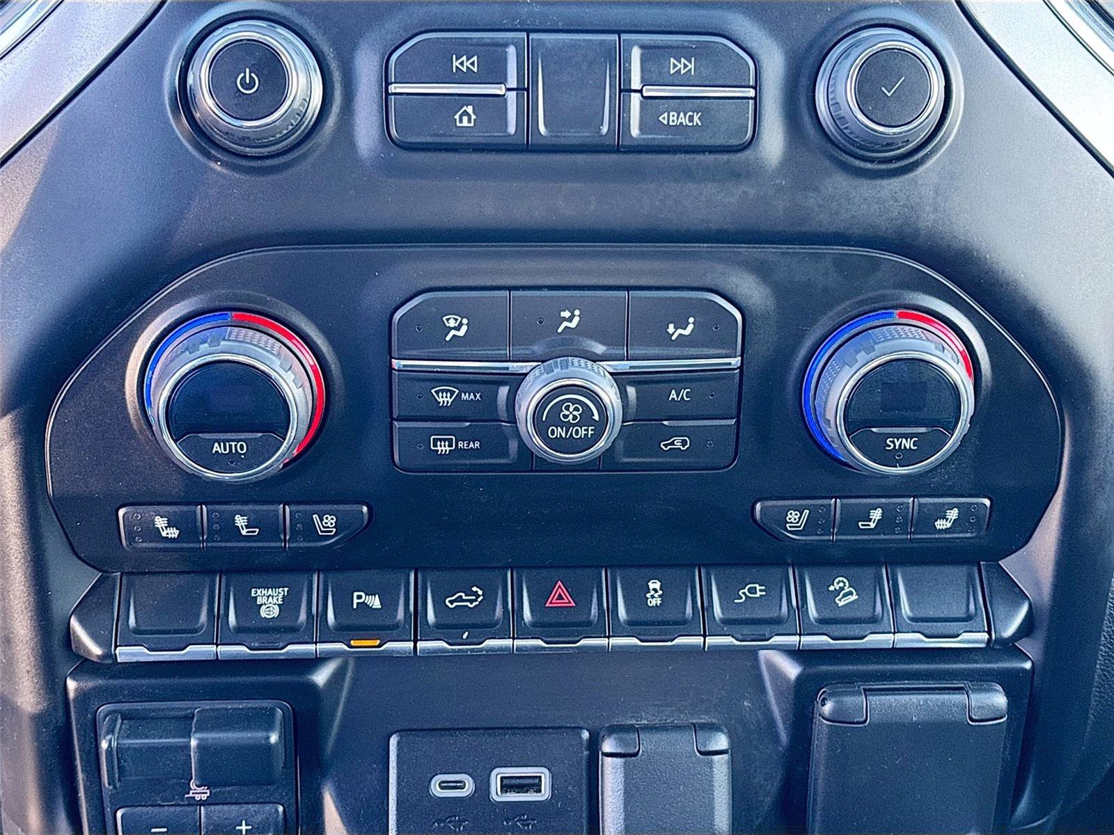 Used 2023 Chevrolet Silverado 2500 LTZ w/ LTZ Plus Package image 17