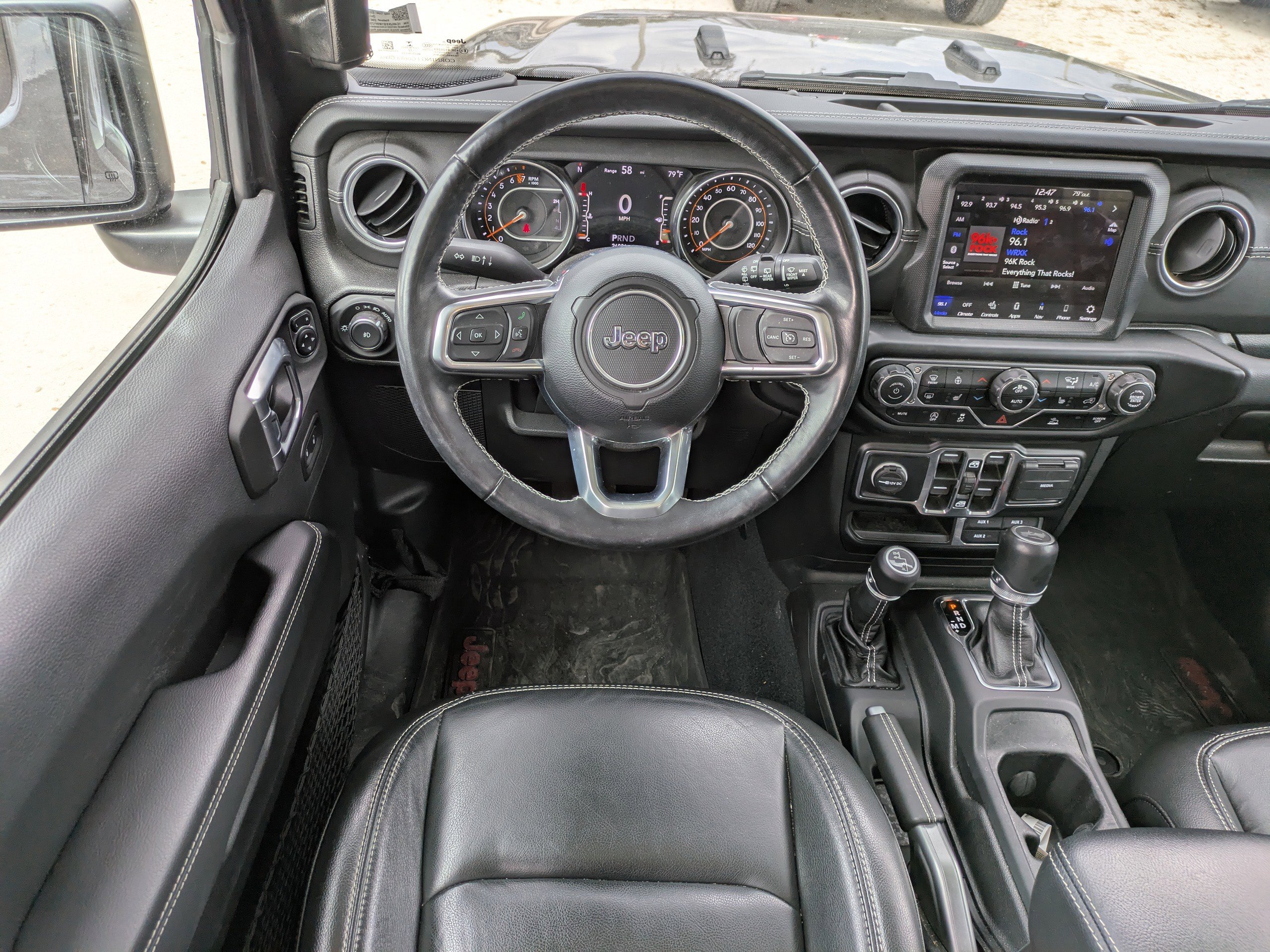 Certified 2022 Jeep Wrangler Unlimited Sahara w/ Dual Top Group image 15