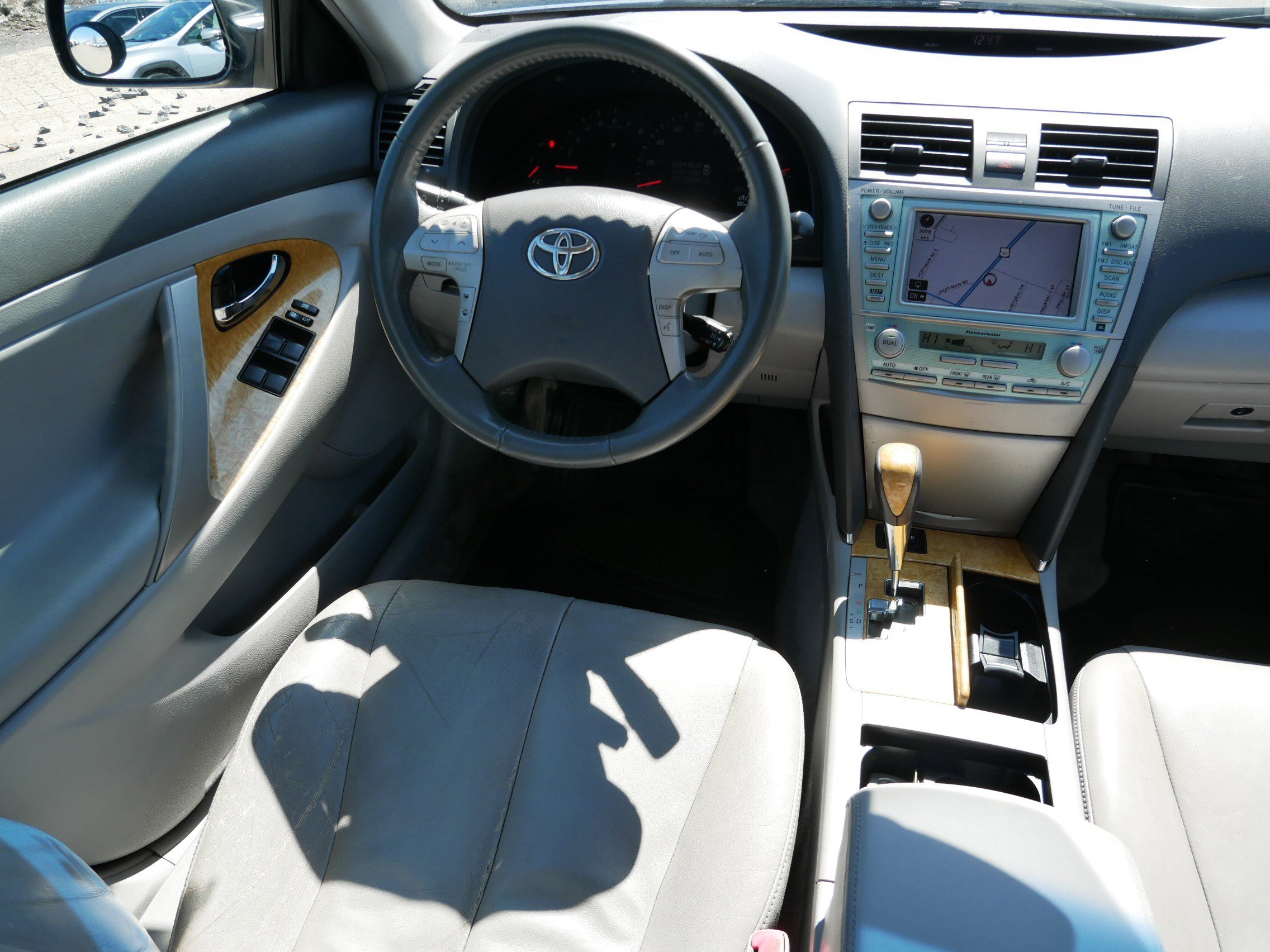 Used 2007 Toyota Camry LE FWD image 9