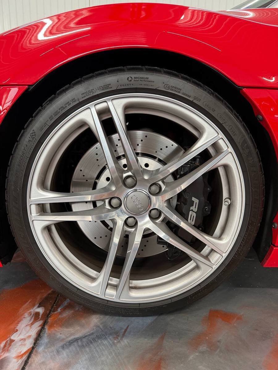 Used 2011 Audi R8 V8 AWD/4WD image 14