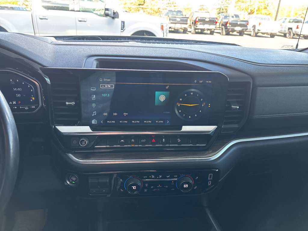 Used 2022 Chevrolet Silverado 1500 RST image 16