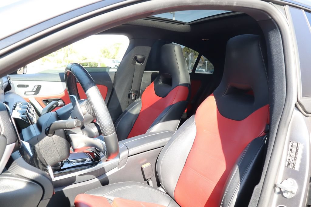 Used 2020 Mercedes-Benz CLA 35 AMG 4MATIC image 20