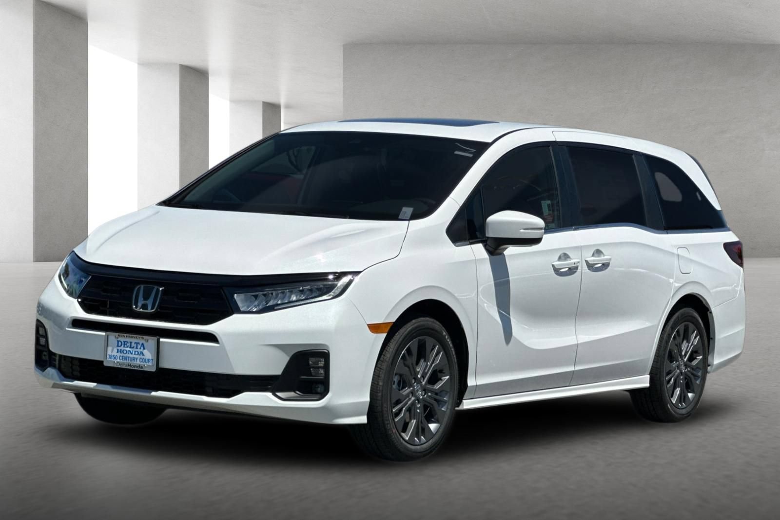 New 2026 Honda Odyssey Touring image 8