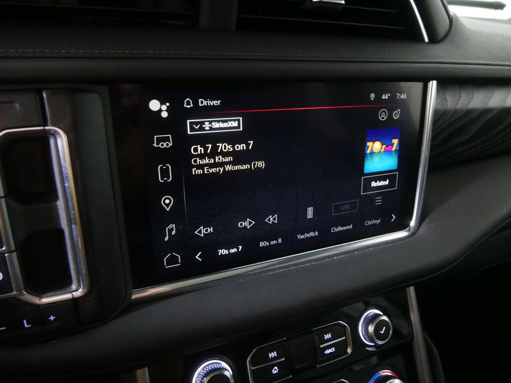 Used 2024 GMC Yukon XL Denali AWD/4WD image 33