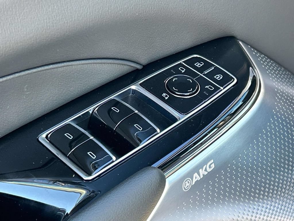 New 2026 Cadillac Lyriq Premium Luxury RWD image 22