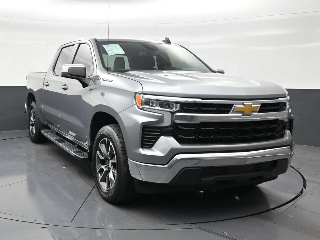 Used 2024 Chevrolet Silverado 1500 LT RWD image 7