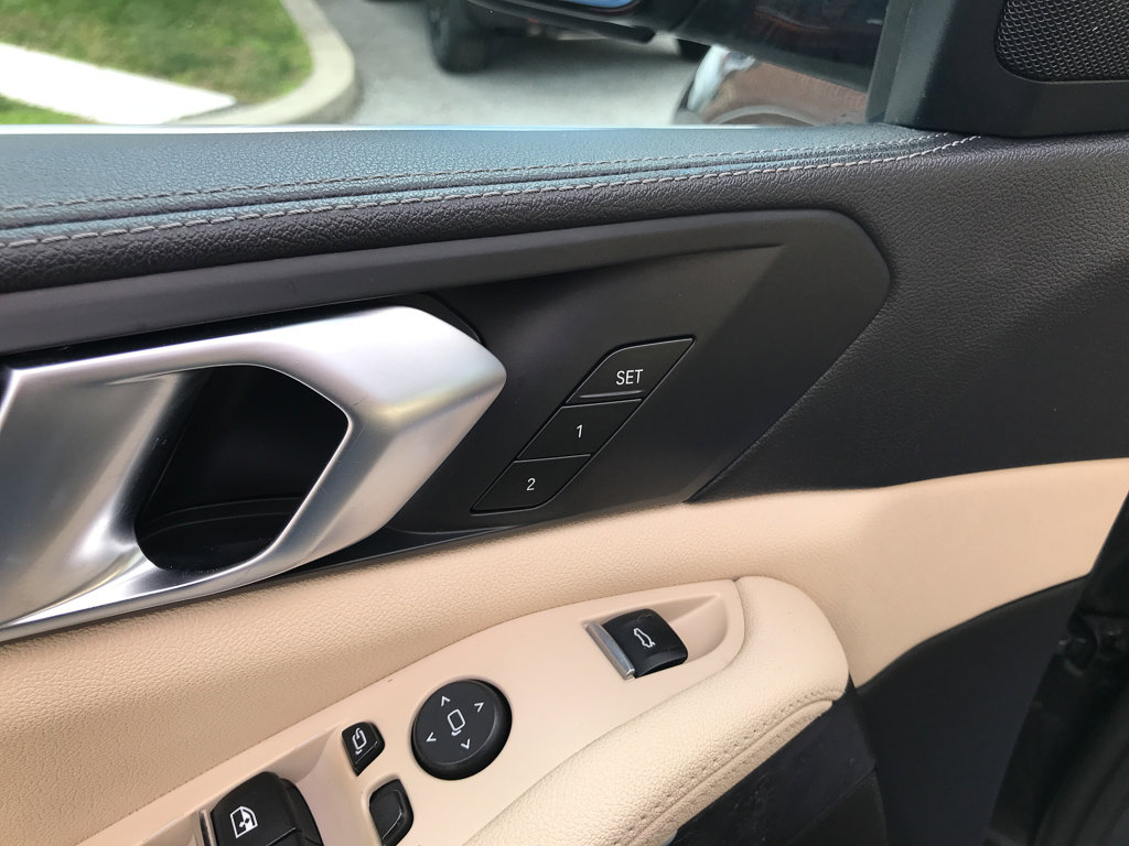 Used 2020 BMW X5 xDrive40i w/ Premium Package image 14