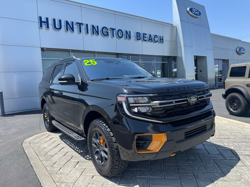 Used 2025 Ford Expedition Tremor AWD/4WD image 1