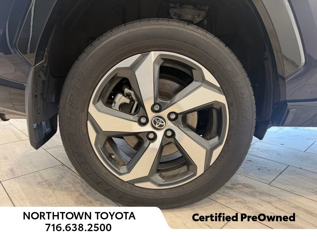 Used 2023 Toyota RAV4 SE w/ Weather & Moonroof Package AWD/4WD image 9
