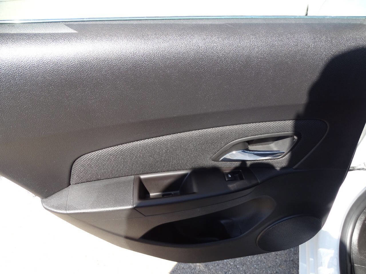 Used 2016 Chevrolet Cruze Limited LT FWD image 27