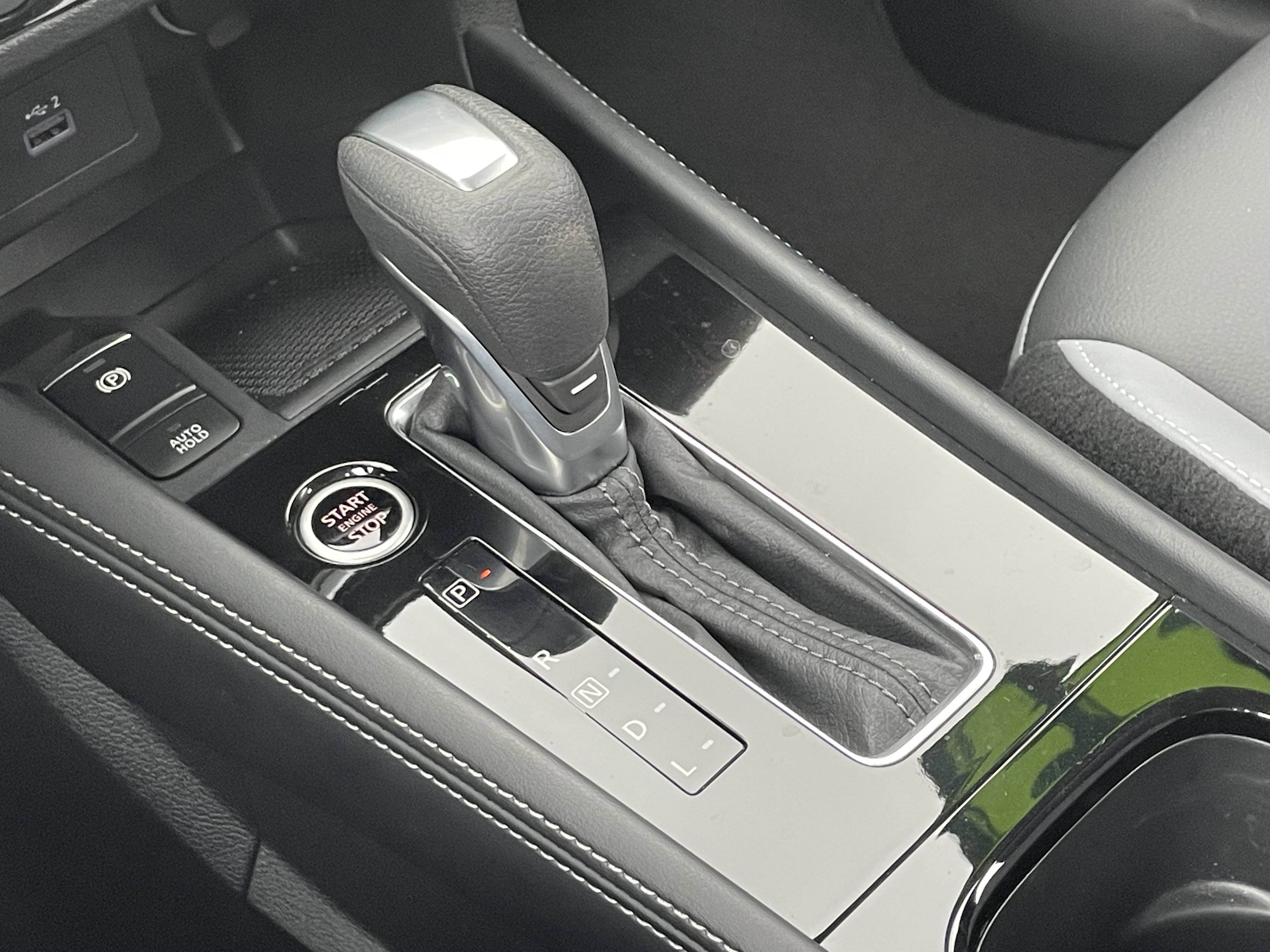 Used 2023 Nissan Kicks SR w/ SR Premium Package image 23