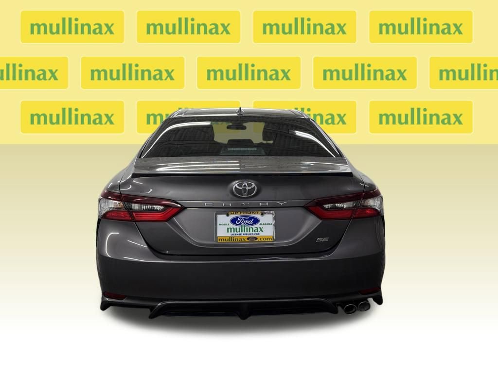 Used 2023 Toyota Camry SE image 7