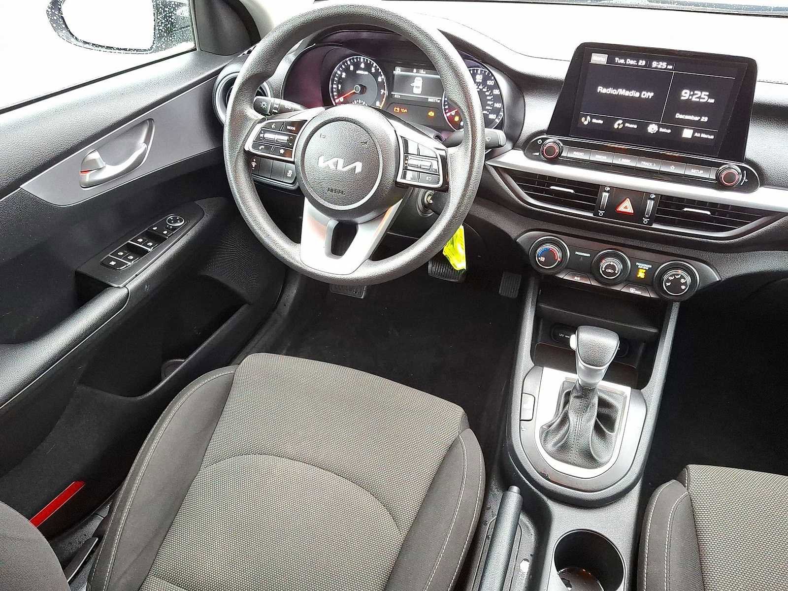 Used 2022 Kia Forte LXS image 10