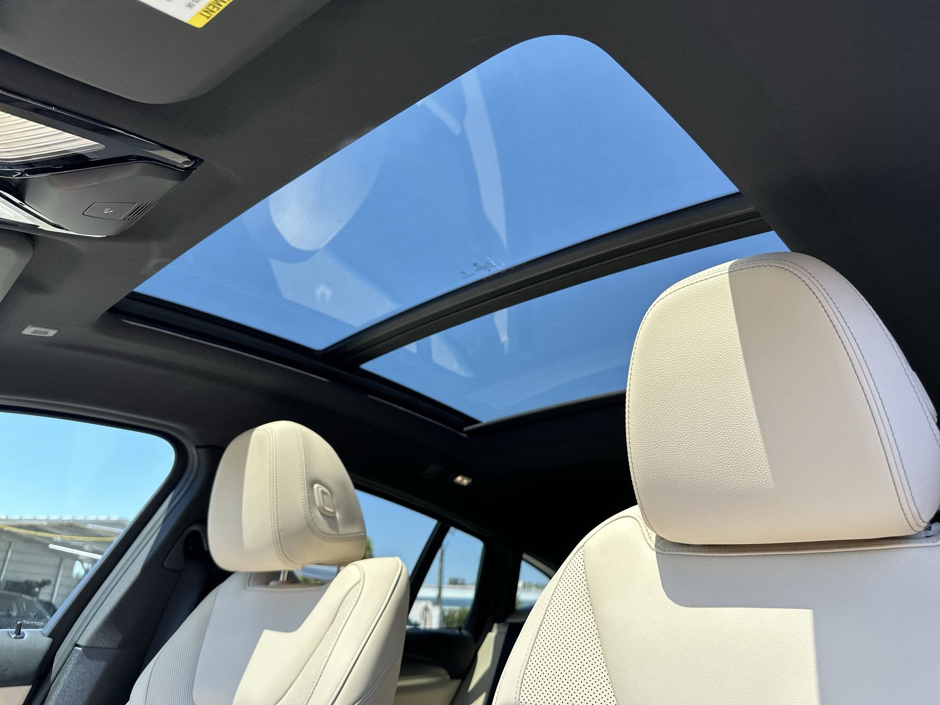 Used 2025 BMW X4 xDrive30i image 16