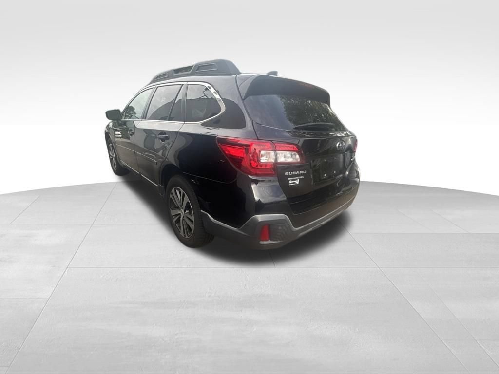 Used 2018 Subaru Outback 2.5i Limited AWD/4WD image 4