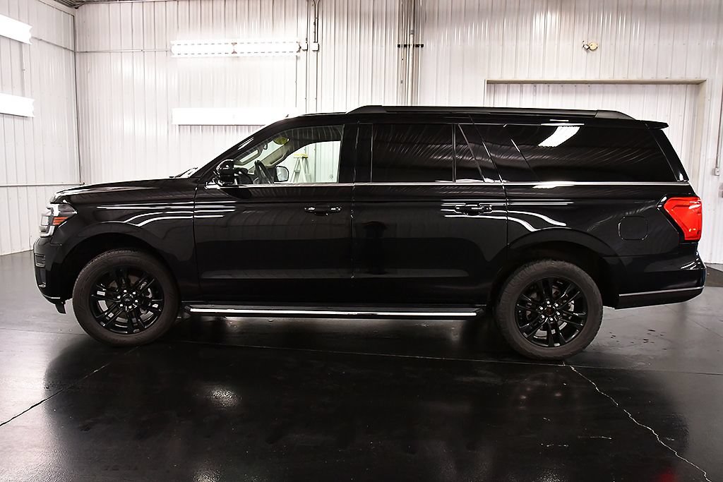 Used 2023 Ford Expedition Max XLT AWD/4WD image 4