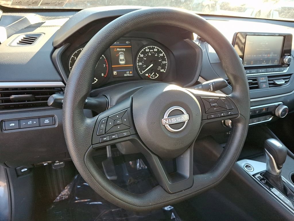 Used 2024 Nissan Altima 2.5 S FWD image 18